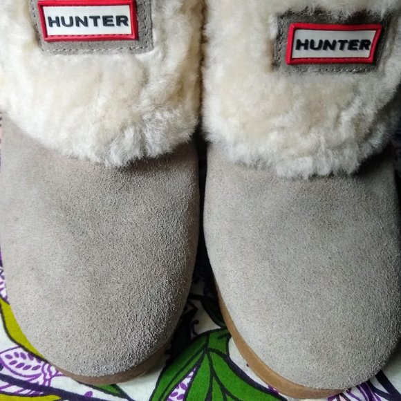 Hunter Suede Brunson Clogs - Picture 10 of 12